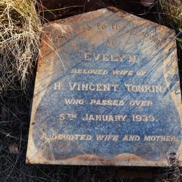 TONKIN Evelyn -1939