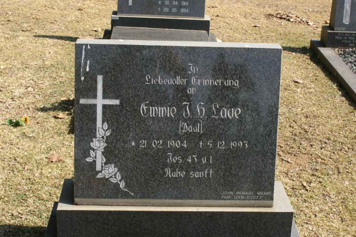 LAUE Emmie I.H. nee PAUL 1904-1993