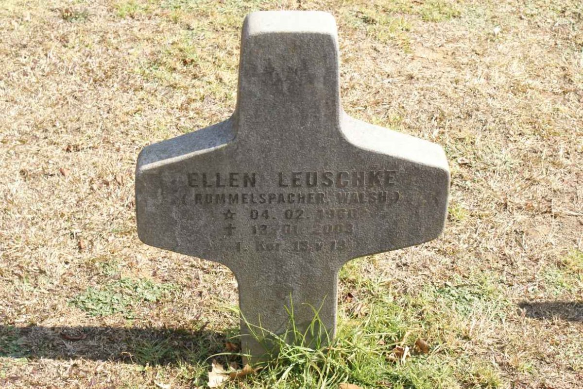 LEUSCHKE Ellen 1960-2003