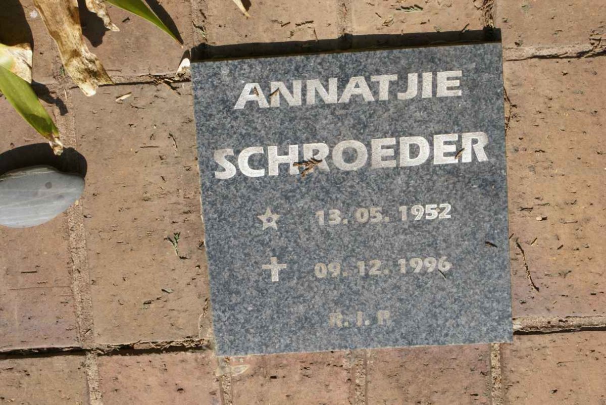 SCHROEDER Annatjie 1952-1996