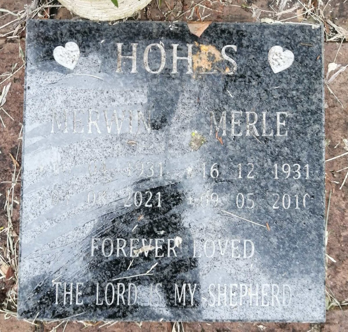 HOHLS Merwin 1931-2021 &amp; Merle 1931-2010