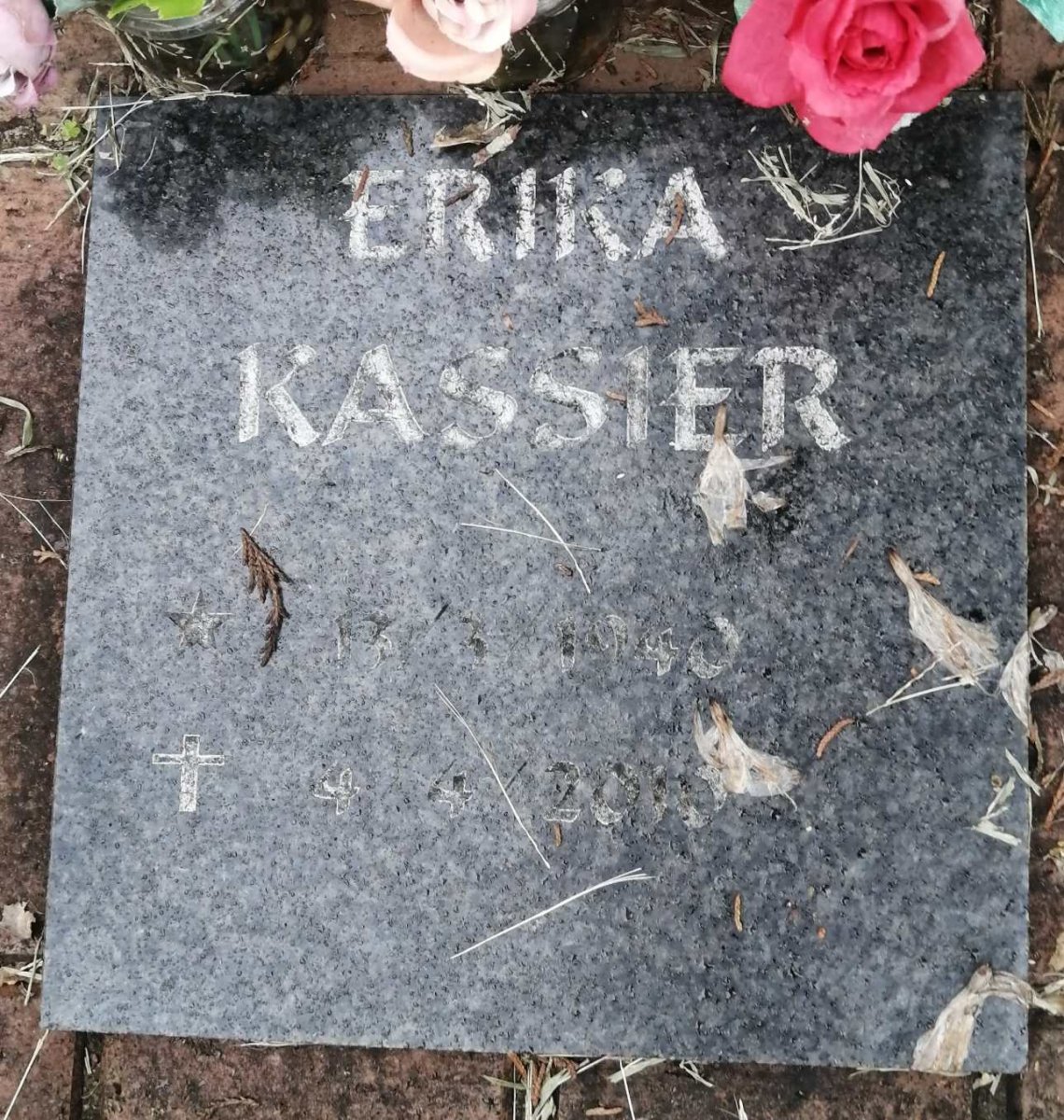 KASSIER Erika 1940-2010