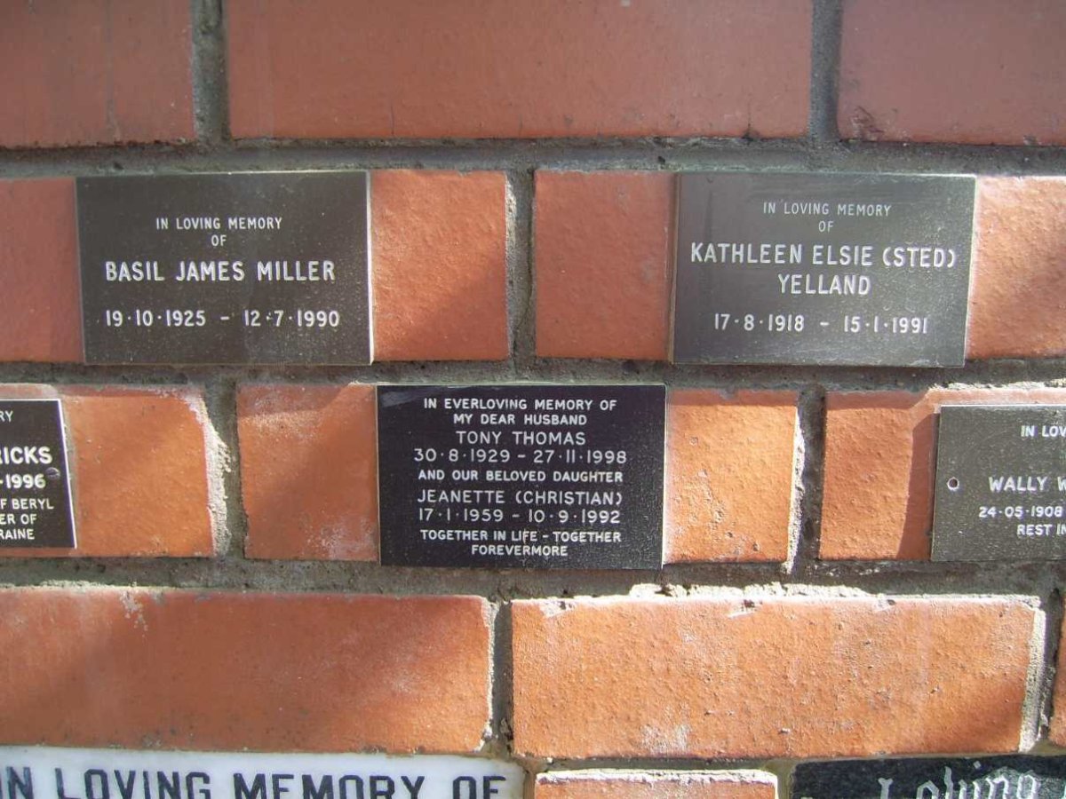 MILLER Basil James 1925-1990 :: THOMAS Tony 1929-1998 &amp; Jeanette CHRISTIAN 1959-1998 :: 