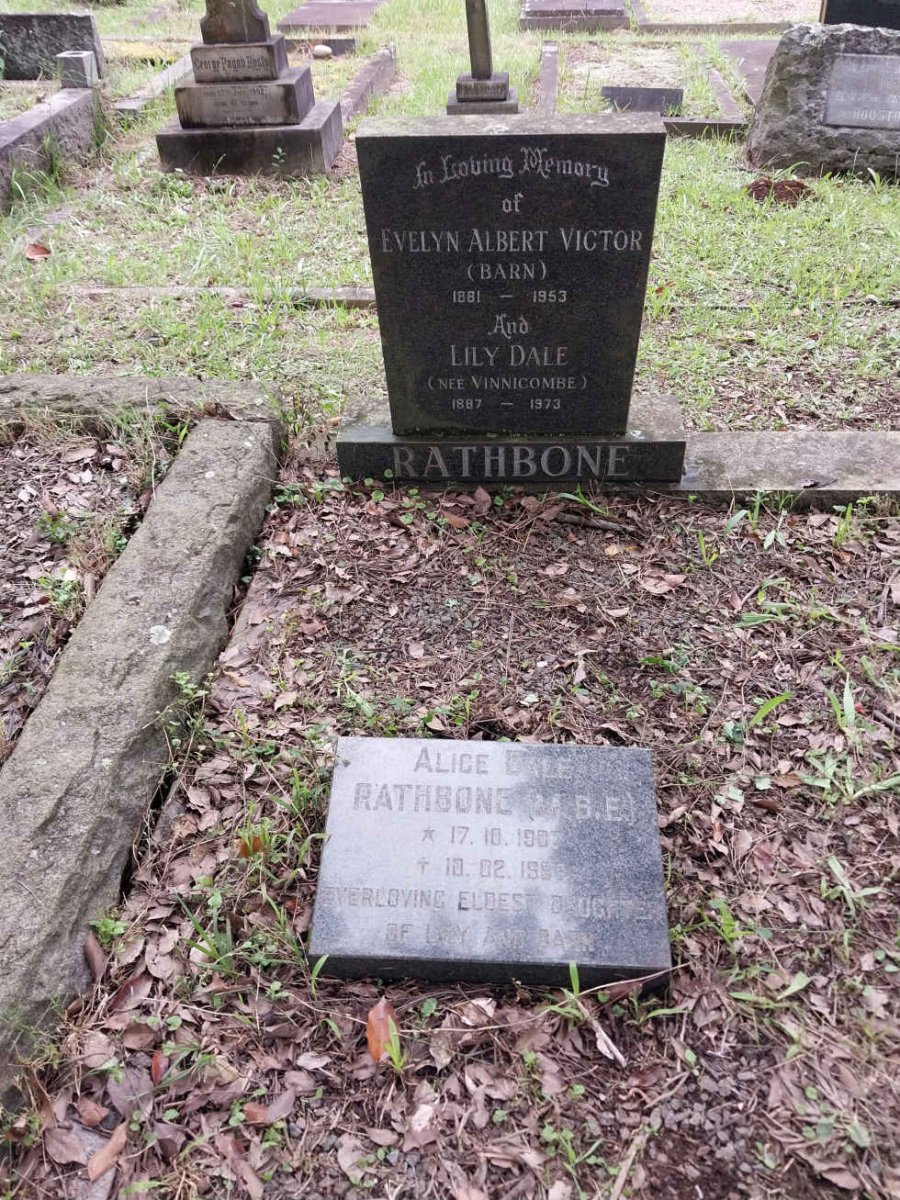 RATHBONE Evelyn Albert Victor 1881-1953 & Lily Dale VINNICOMBE 1887-1973  :: RATHBONE Alice Dale 1907-1996