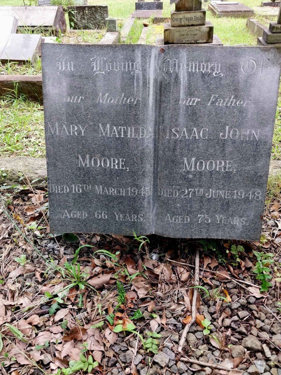 MOORE Isaac John -1948 & Mary Matilda -1945