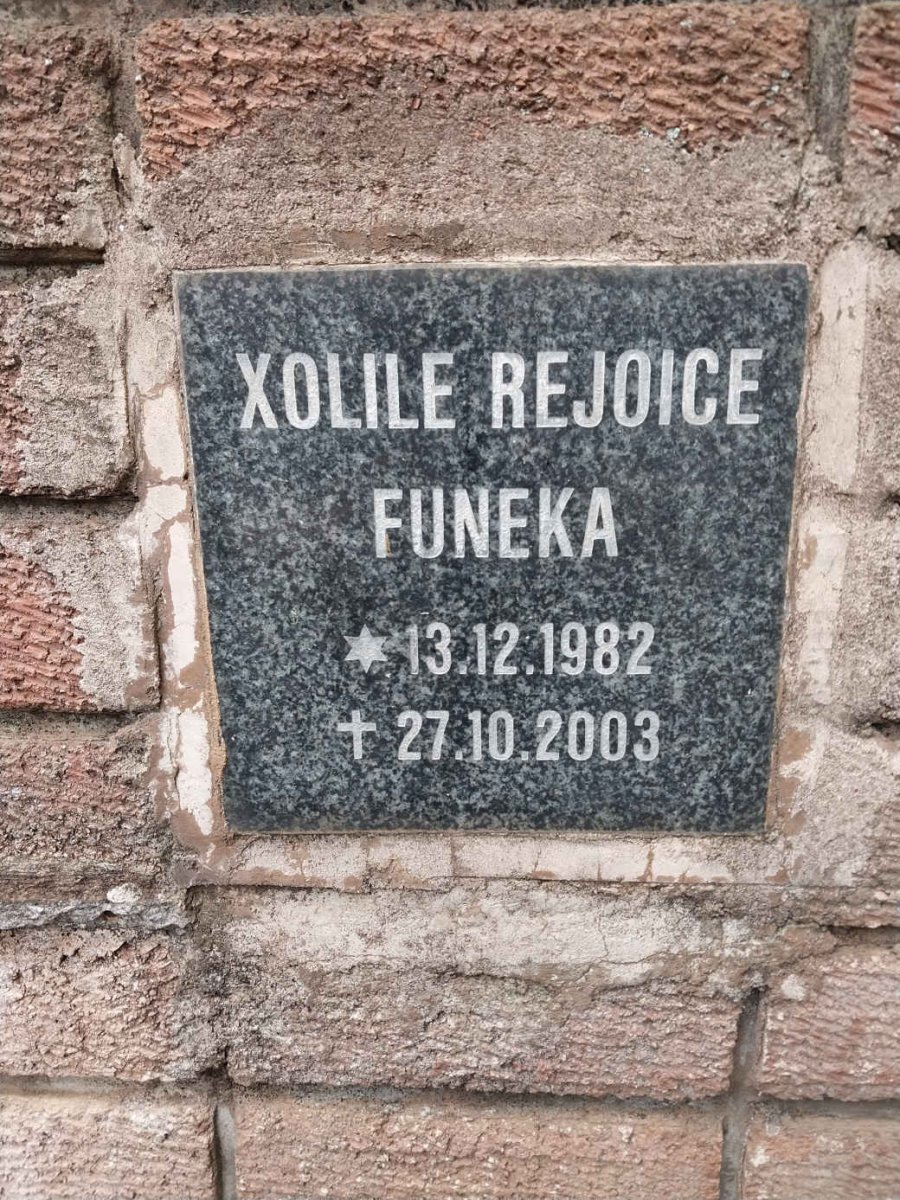 FUNEKA Xolile Rejoice 1982-2003