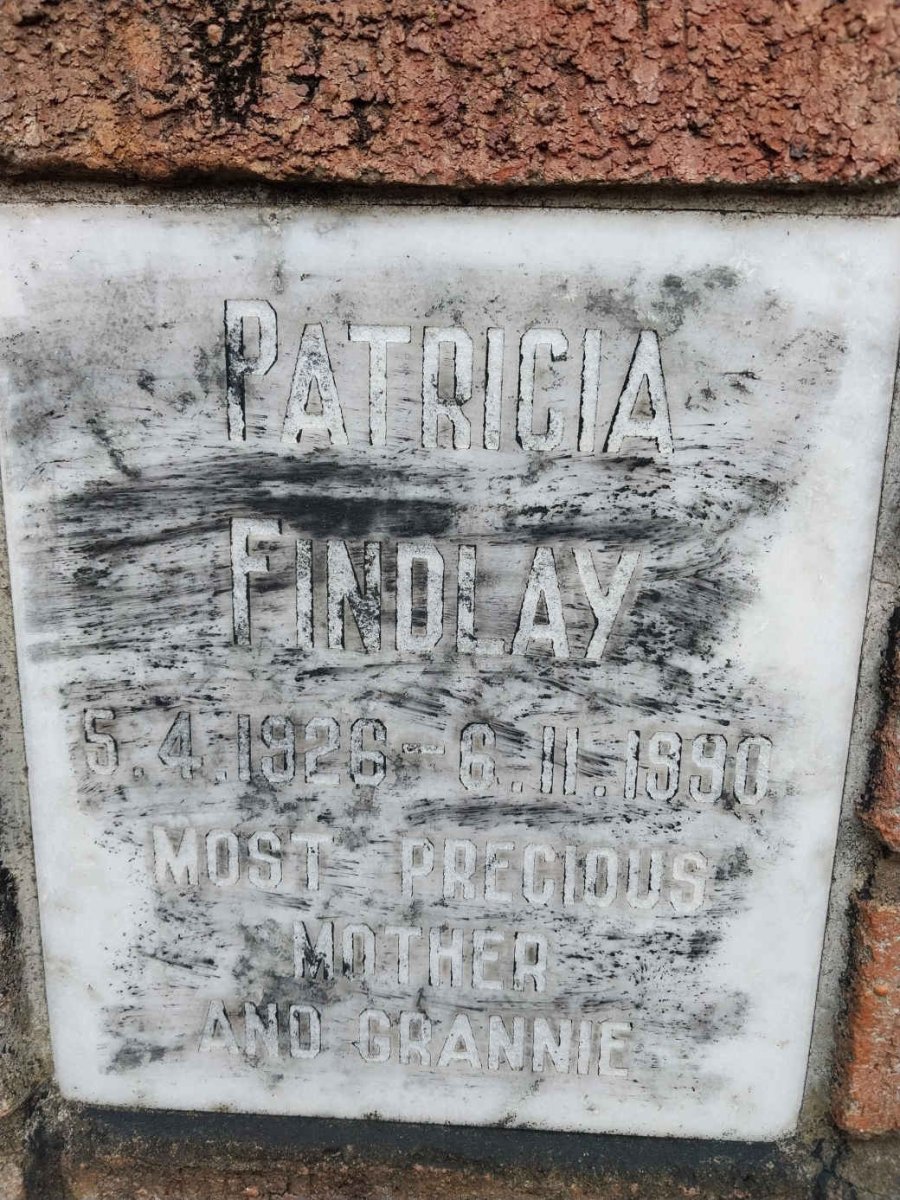 FINDLAY Patricia 1926-1990