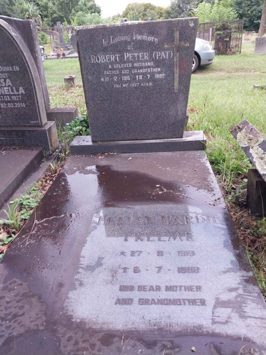 FREEME Robert Peter 1915-1982 & Helen Hardie 1919-1988_1