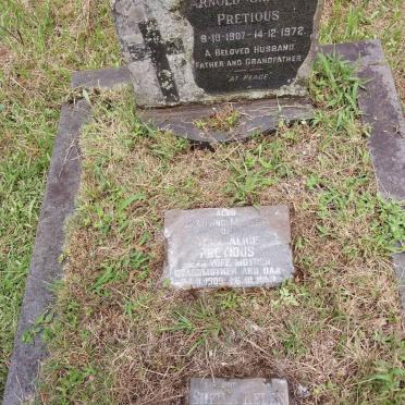 PRETIOUS Arnold Graham 1907-1972 & Vera Alice 1909-1993 :: HUMPHRIES Stella Helen 1931-1998_1