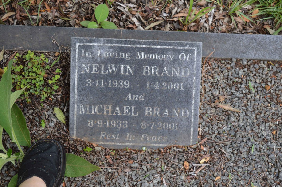 BRAND Michael 1933-2001 :: BRAND Nelwin 1939-2001