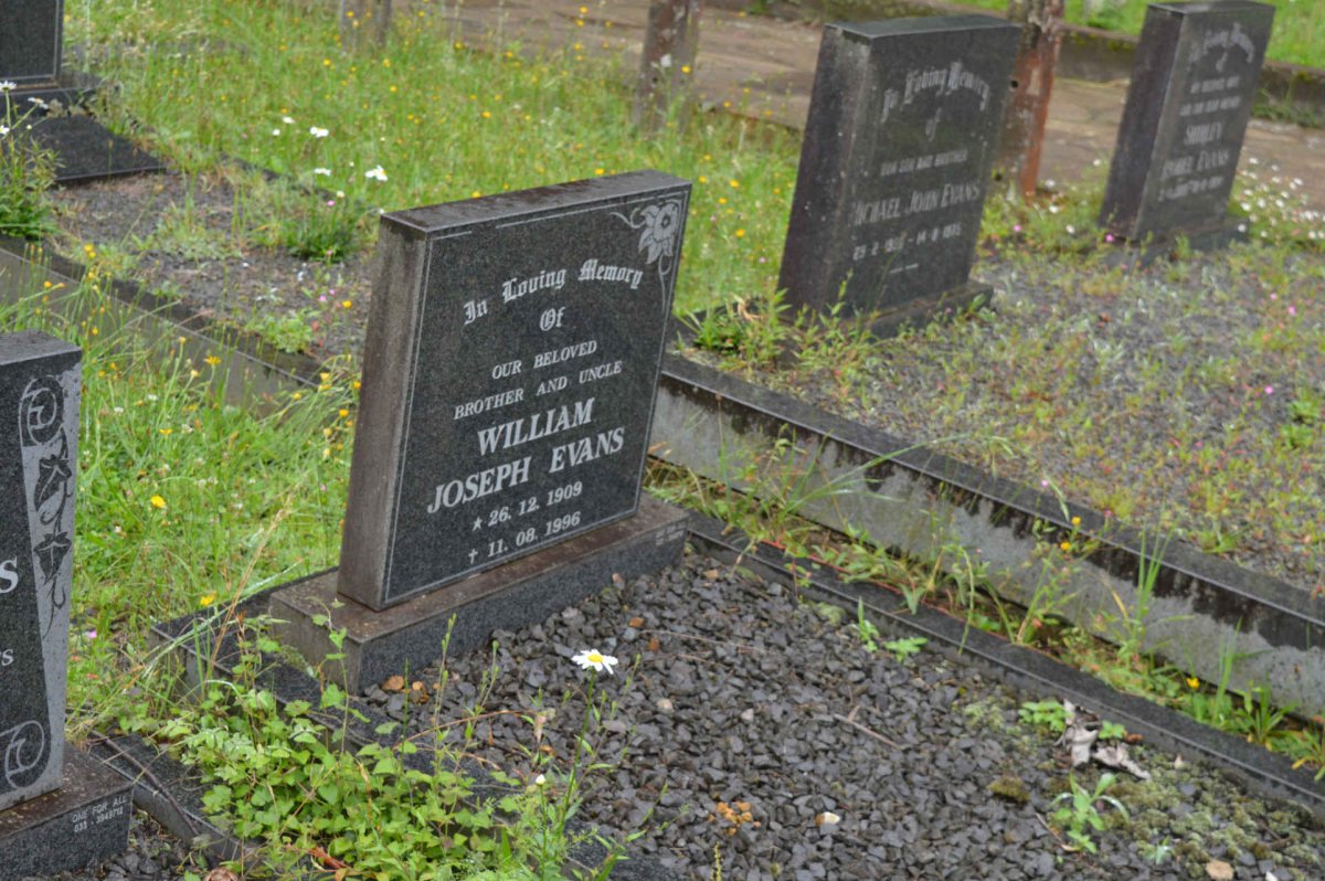 EVANS William Joseph 1909-1996