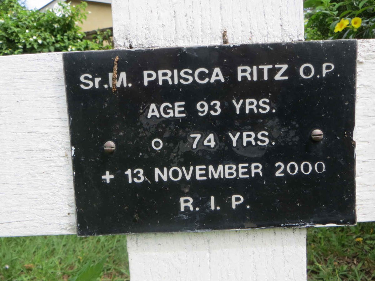 RITZ Prisca -2000