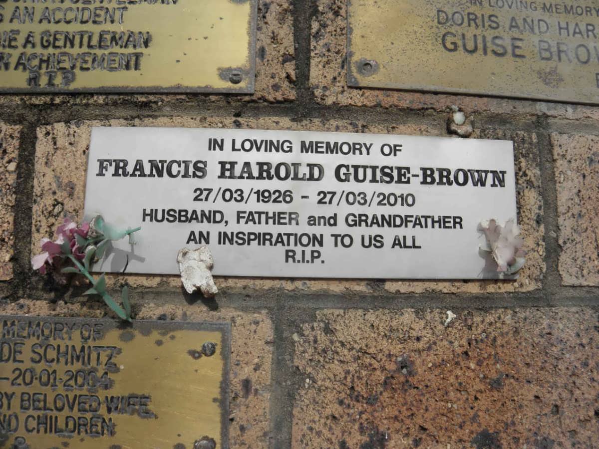 BROWN Francis Harold, GUISE 1926-2010