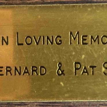 SQUIRES Bernard & Pat