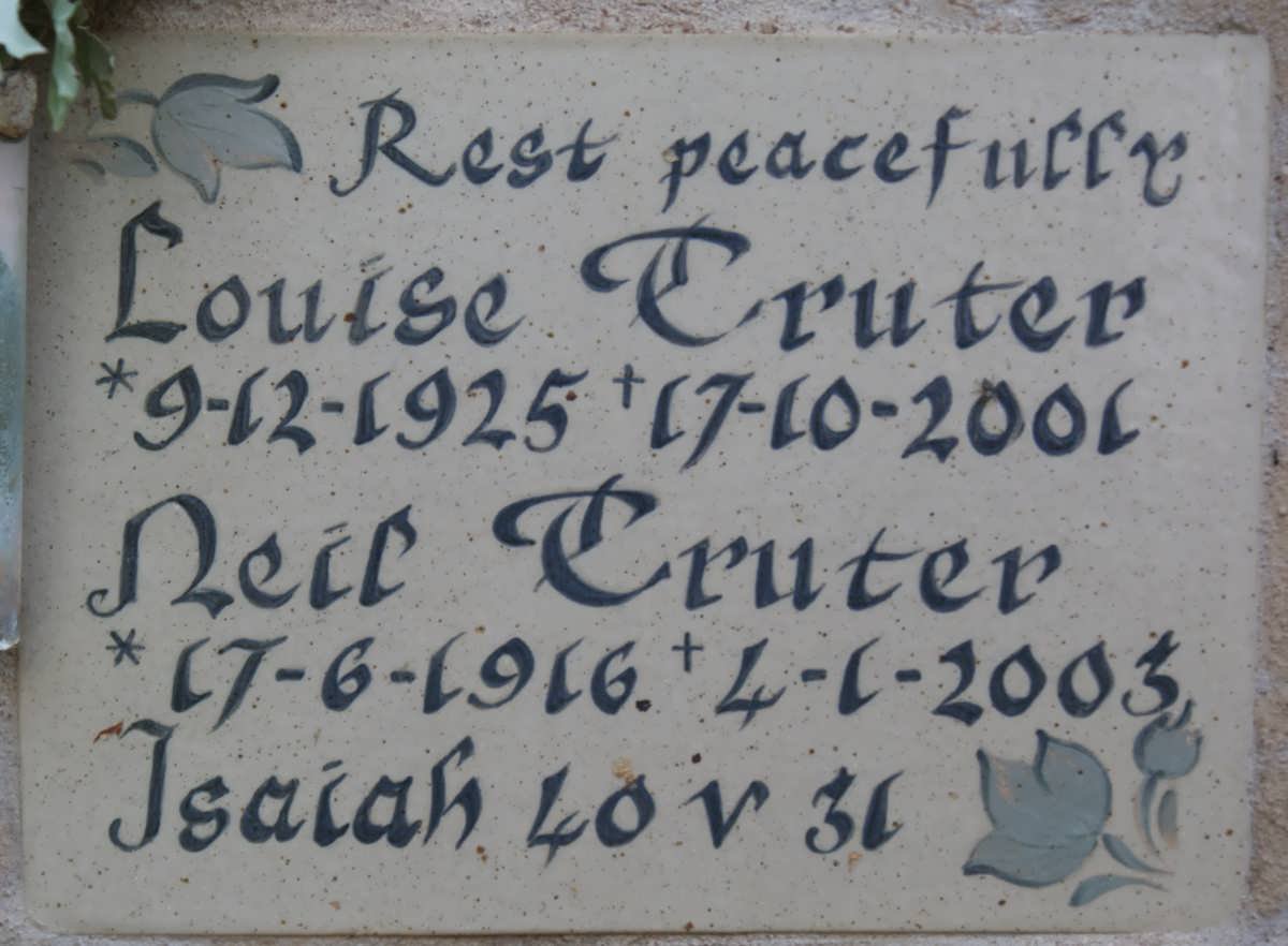TRUTER Neil 1916-2003 &amp; Louise 1925-2001