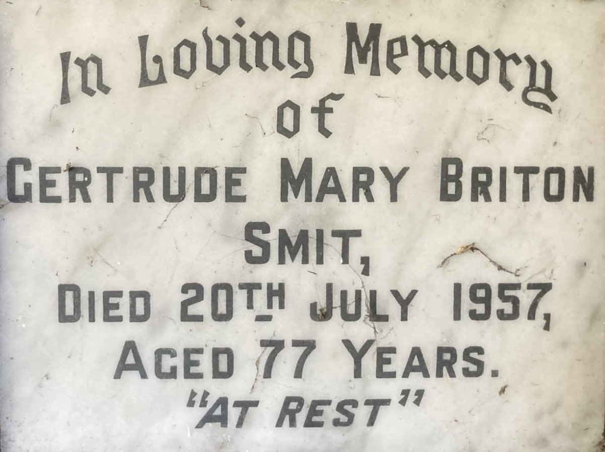 SMIT Gertrude Mary Briton -1957