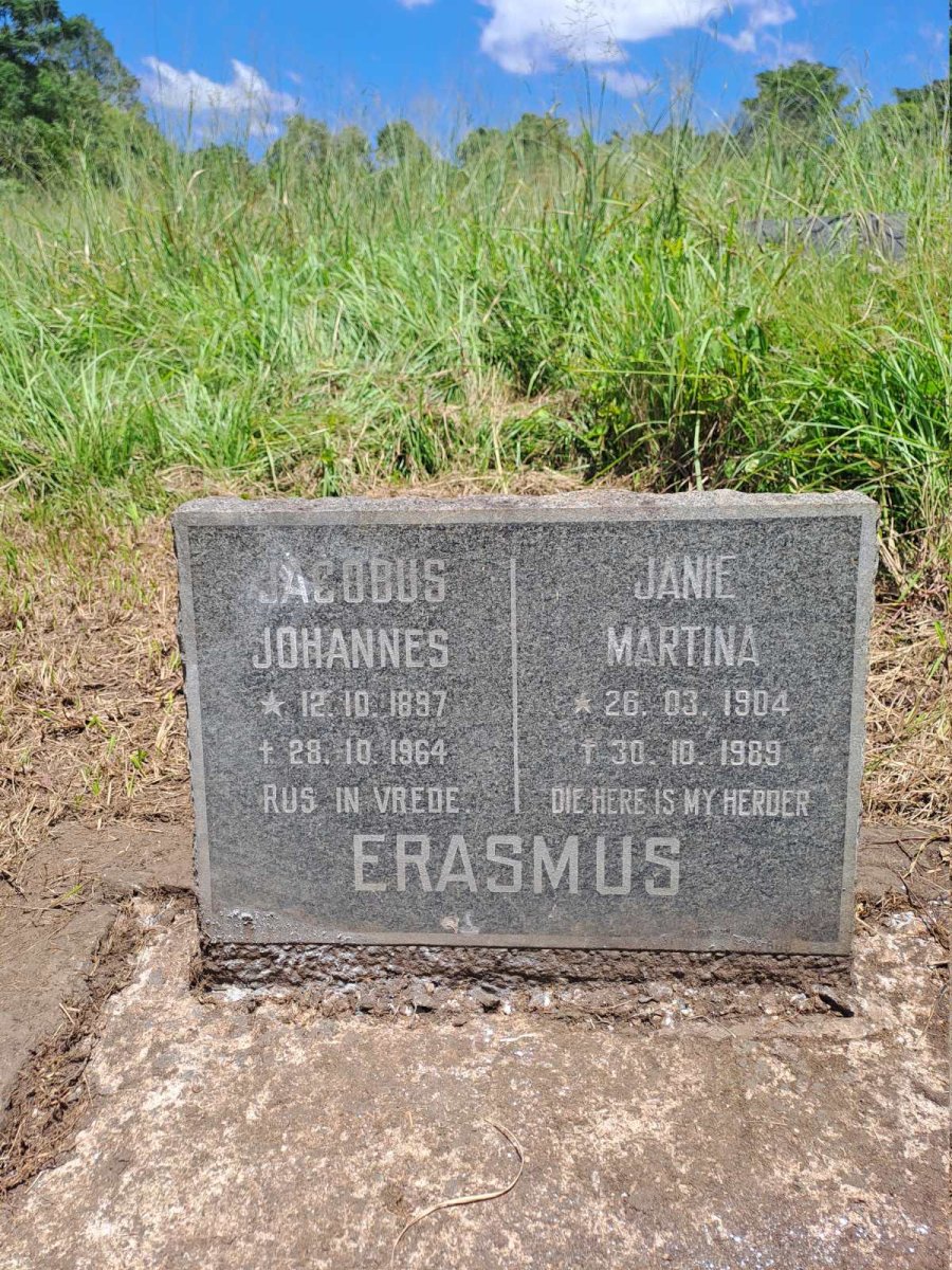 ERASMUS Jacobus Johannes 1897-1964 & Janie Martina 1904-1989