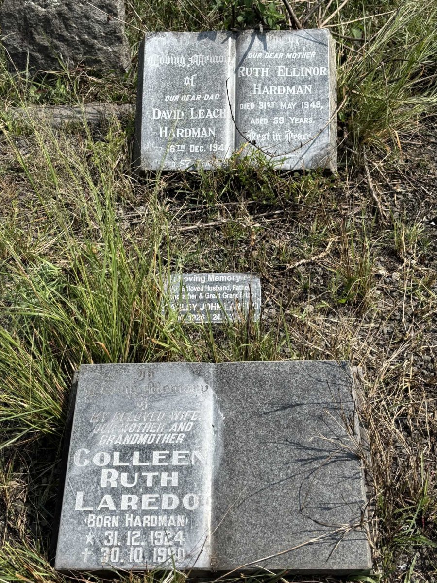 HARDMAN David Leach -1946 & Ruth Ellinor -1949 :: LAREDO Stanley John 1926- & Colleen Ruth HARDMAN 1924-1990