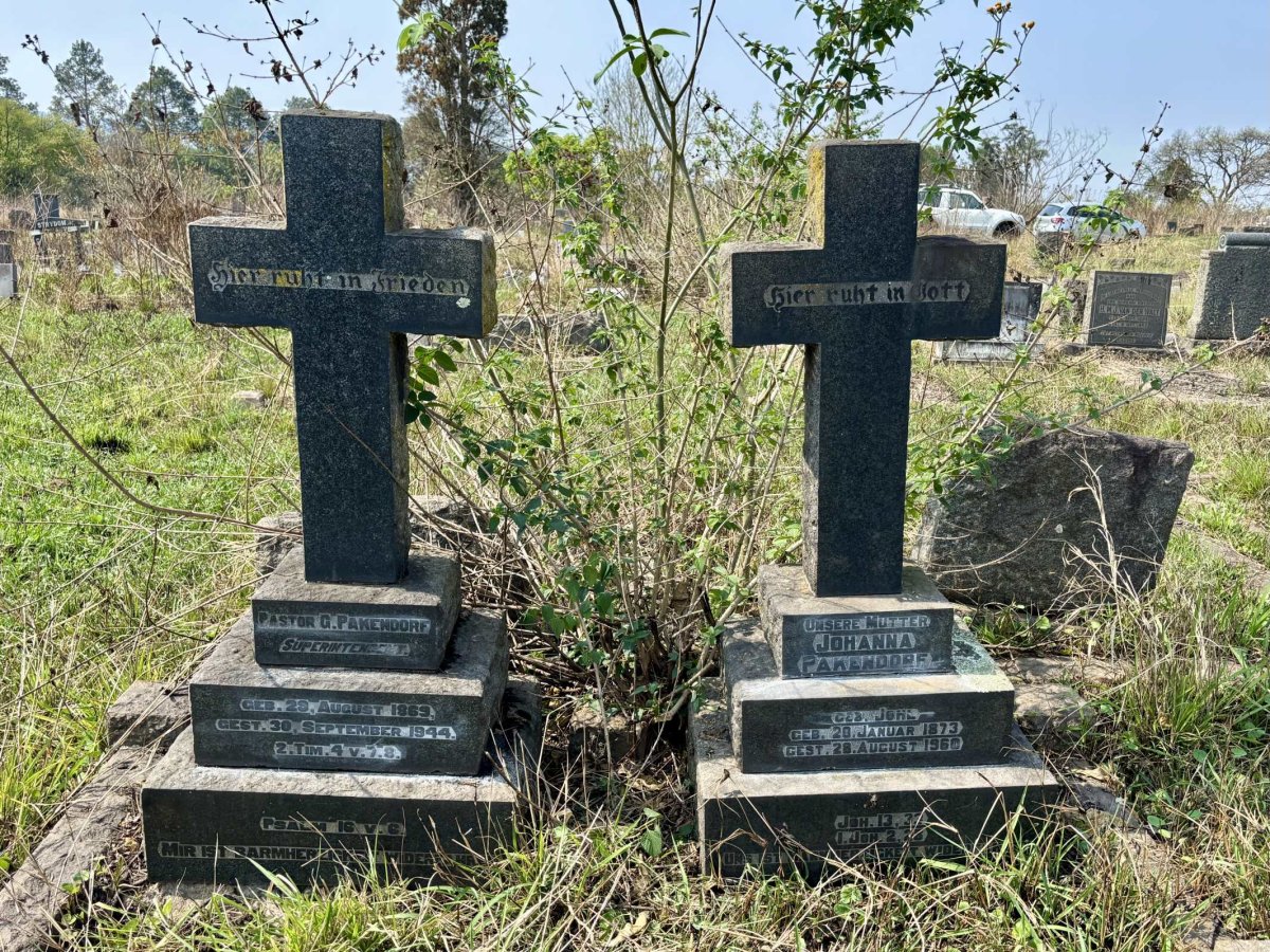 PAKENDORF G. 1869-1944 & Johanna JOHL 1873-1960