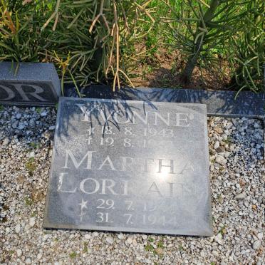 TAYLOR Yvonne 1943-1943 :: TAYLOR Martha Lorrain 1944-1944