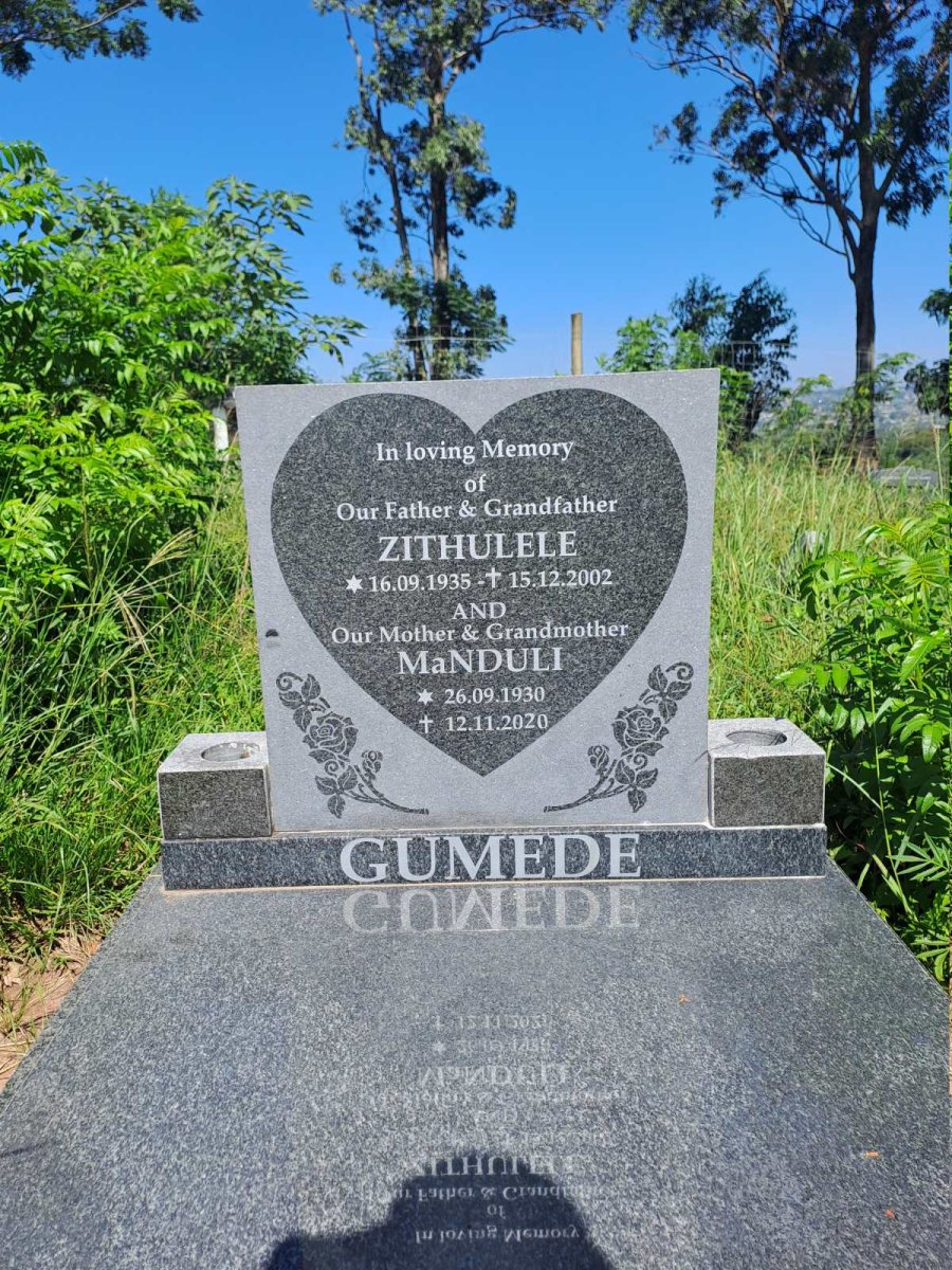 GUMEDE Zithulele 1935-2002 & Manduli 1930-2020