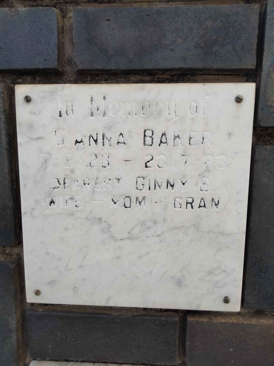 BAKER Gianna 1923-1983