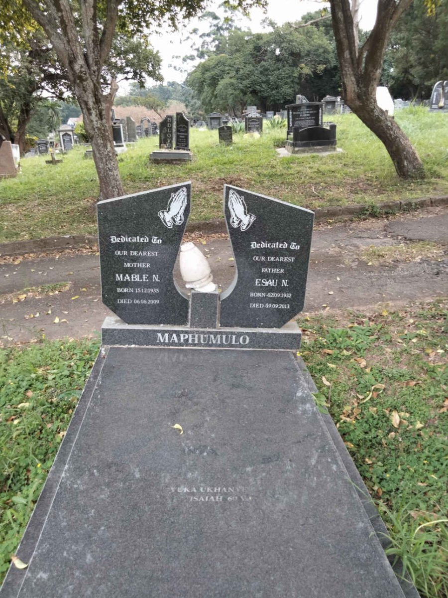 MAPHUMULO Esau N. 1932-2013 &amp; Mable N. 1935-2009