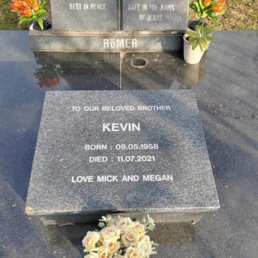 ROMER Eddie 1936-1998 &amp; Wendy 1939-2007 :: ROMER Kevin 1958-2021