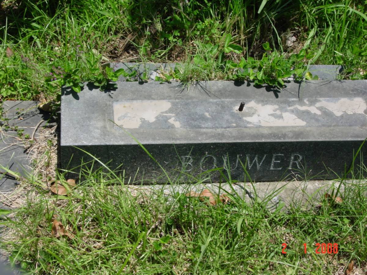 BOUWER